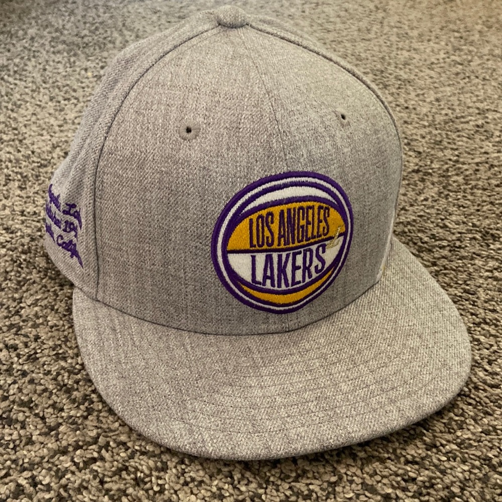 NWOT NBA LA Lakers hat